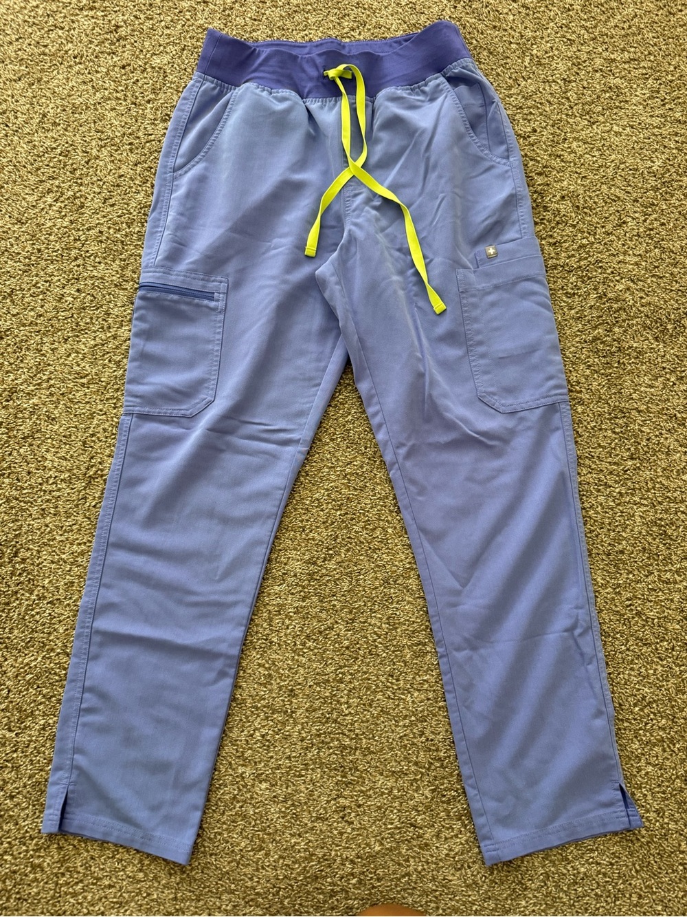 Figs Women's Lavender Straight Leg Scrub Pants